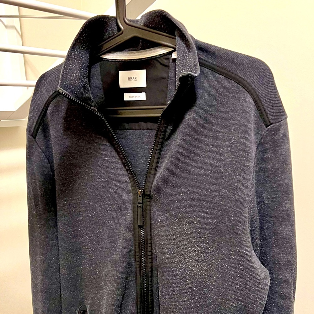 BRAX, full-zipper sweater, faded black. Men’s Medium.